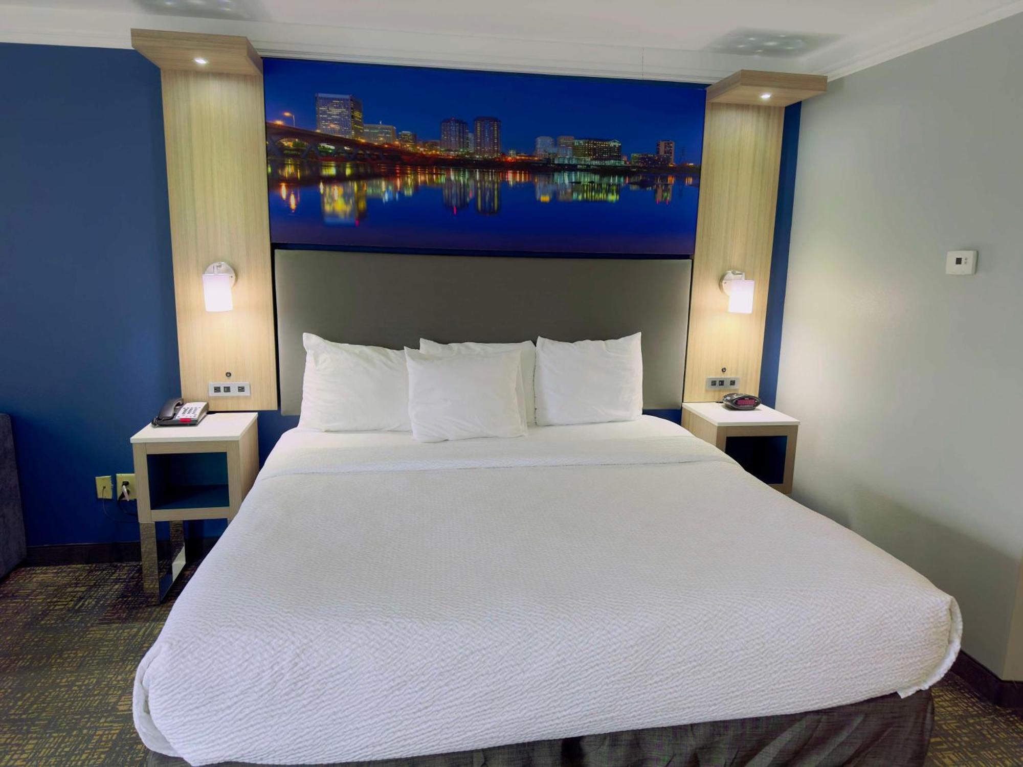 Best Western Plus Glen Allen Inn Ngoại thất bức ảnh
