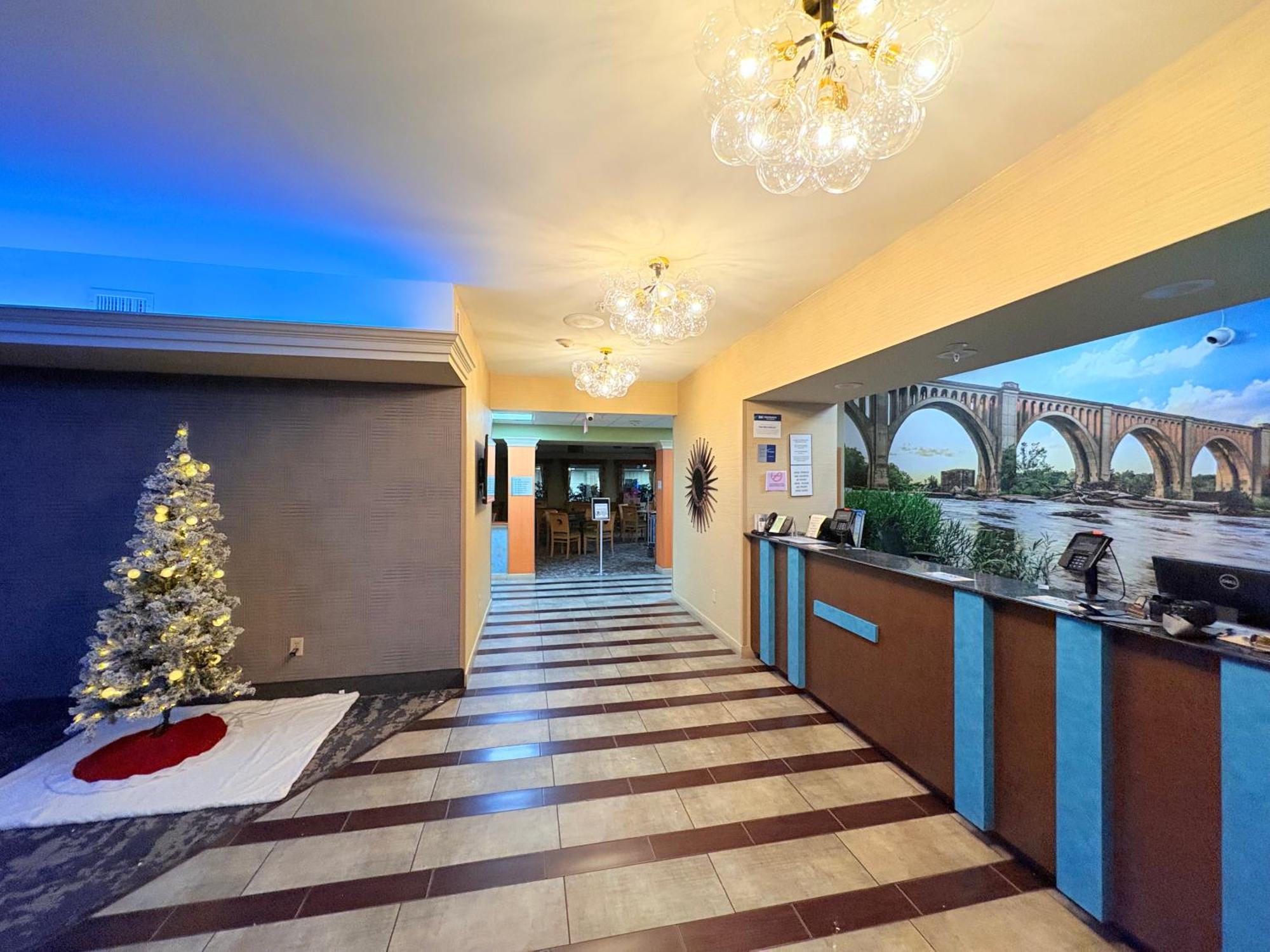 Best Western Plus Glen Allen Inn Ngoại thất bức ảnh